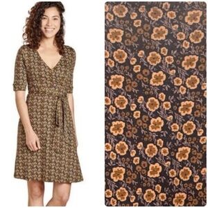 Toad & Co women Organic Cotton Blend Cue Wrap Dress In Buffalo Floral Size small